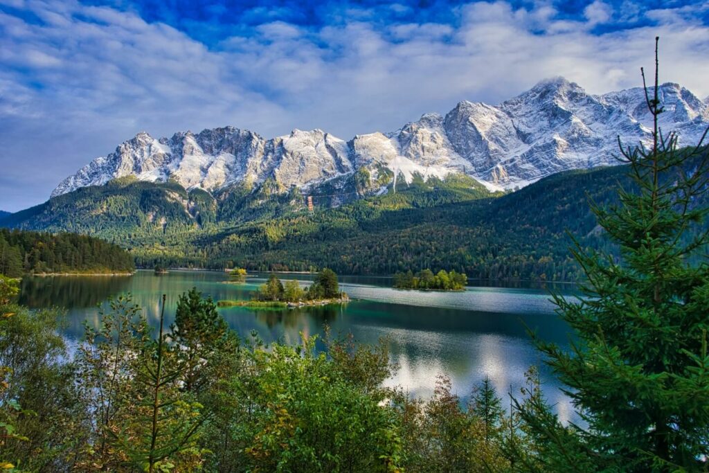 Zugspitze mit Eibsee