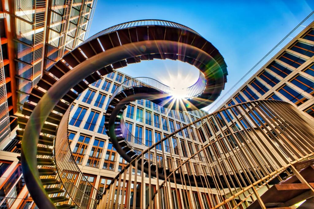 fotospots-muenchen-endlose-treppe